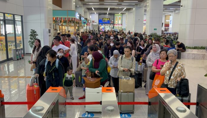 Naik 15% saat Libur Panjang HUT ke-81 RI, Penumpang Whoosh Capai 23 Ribu per Hari