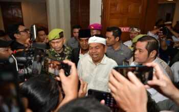 KDM Ajak LPM Ikut Andil dalam Percepatan Pembangunan Desa dan Kelurahan di Jawa Barat