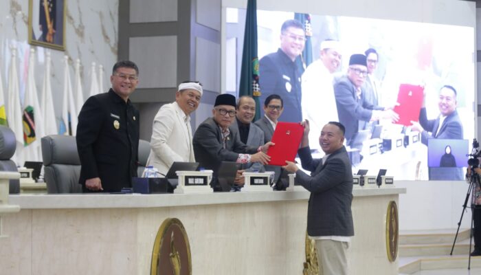 PAPBD Jabar 2026 Rp31,44 triliun, Banggar DPRD Jawa Barat Menyoroti Beban Utang Daerah Hingga Penyesuaian Target Pendapatan