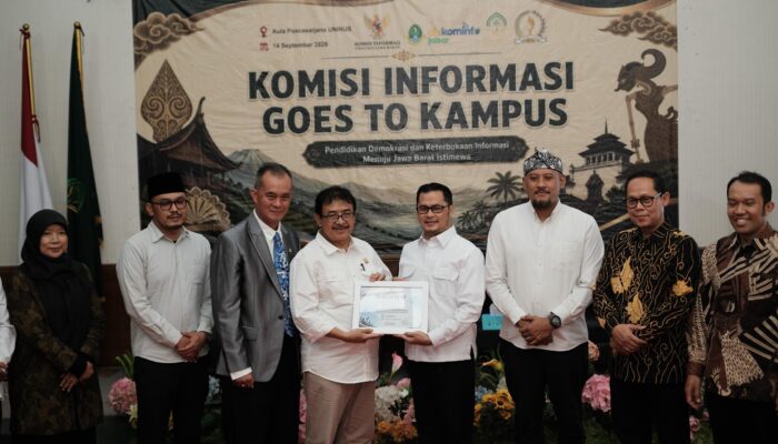 Edukasi Demokrasi Gen Z: Komisi 1 DPRD Jabar, KI, dan Uninus Gelar Seminar “Goes to Campus”