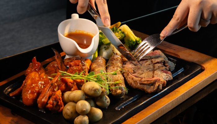 Hadirkan Kitchen Takeover With Rational, Avenzel Hotel Tawarkan Sensasi Dining In The Sky Dan Live Carving Eksklusif