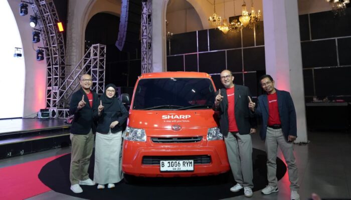 Sharp Rayakan 56 Tahun dengan Kampanye “Every Customer Matters”
