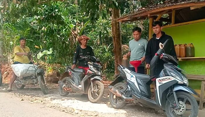 Sulit Mendapatkan BBM, Warga di Langkaplancar Pangandaran Menjerit