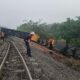 Tabrakan Dua Kereta Api Babaranjang Di Sumsel, Lokomotif Dan Gerbong Anjlok Terguling, Crew KA Terluka
