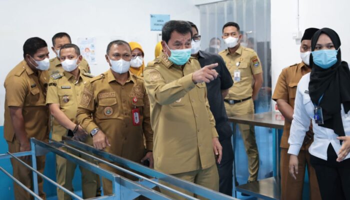 Pantau MBG, Bupati Tangerang Tinjau Langsung SPPG Parahu di Sukamulya