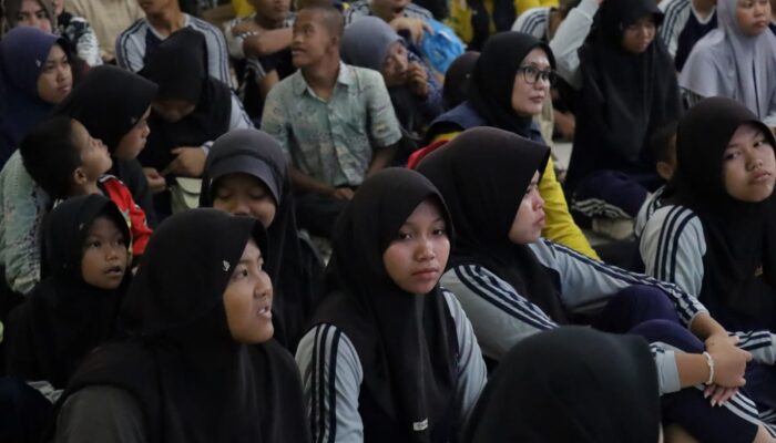 Ratusan Siswa SLB Belajar di Polres Pangandaran, Kenalkan Dunia Kepolisian
