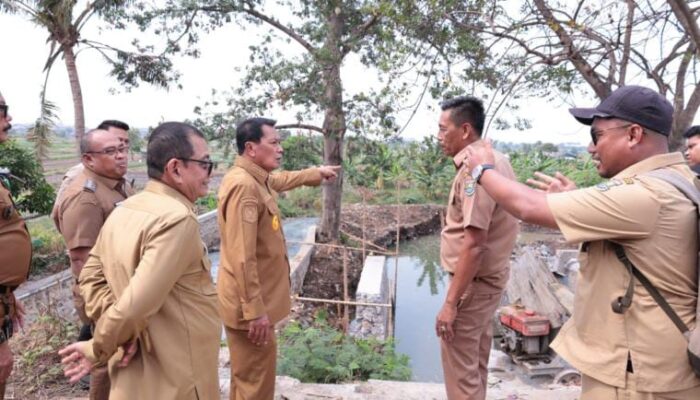 Jelang Musim Hujan, Bupati Tangerang Cek Titik Rawan Banjir di Pasar Kemis